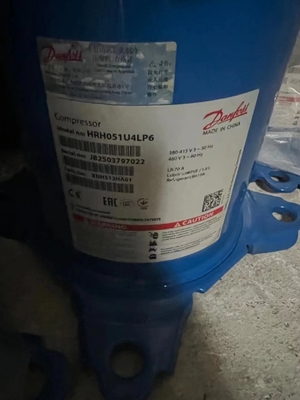 7.5HP 74400 BTU ψυκτική ουσία συμπιεστών SM090S4VC R22 κυλίνδρων εκτελεστών για τον ψυκτήρα